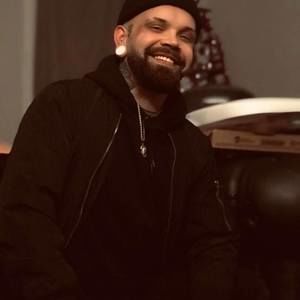 Meet your Posher, Eric